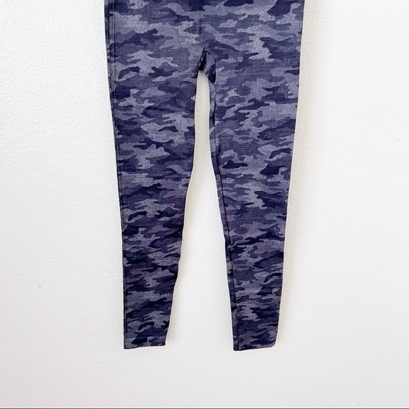 NEW Spanx EcoCare Seamless Leggings size medium - Picture 13 of 14